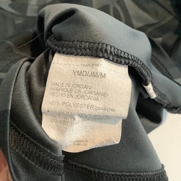 Under Armour Black Gray All Over UA Logo Short Sleeve Tee Medium - Picture 6 of 6